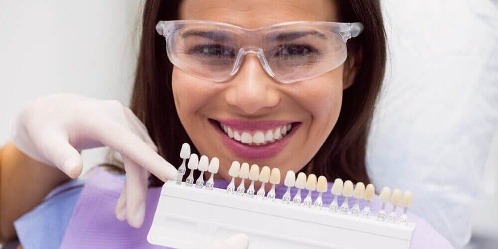 تفاوت لمینت سرامیکی و کامپوزیتی در کرج